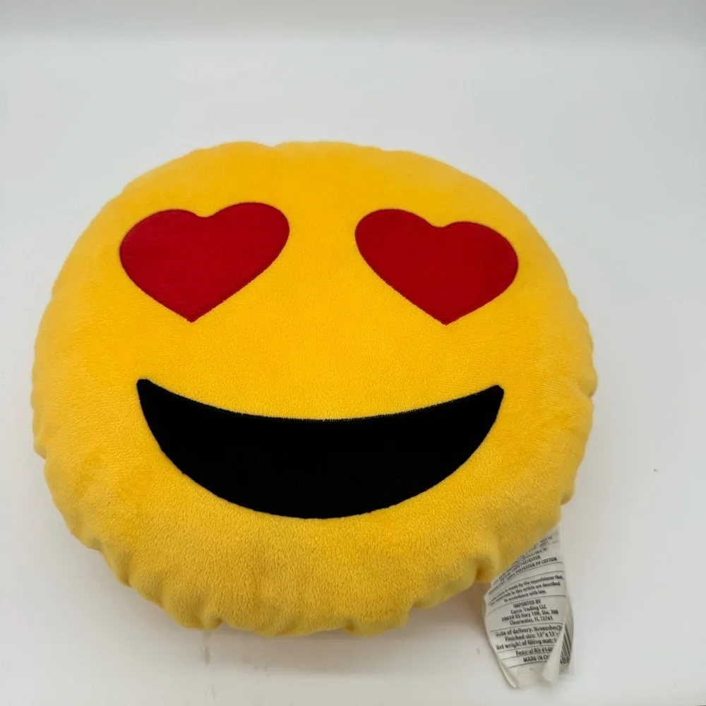 Soft Emoticon Eye Hearts Emoji Yellow Round Pillow Size: 12”